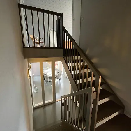 Delicate Ocean Front House - Rorbu Style Vakantiehuis Ballstad