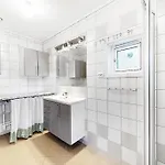 בית נופש Delicate Ocean Front House - Rorbu Style