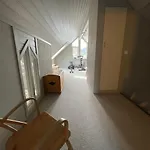 Delicate Ocean Front House - Rorbu Style בית נופש *